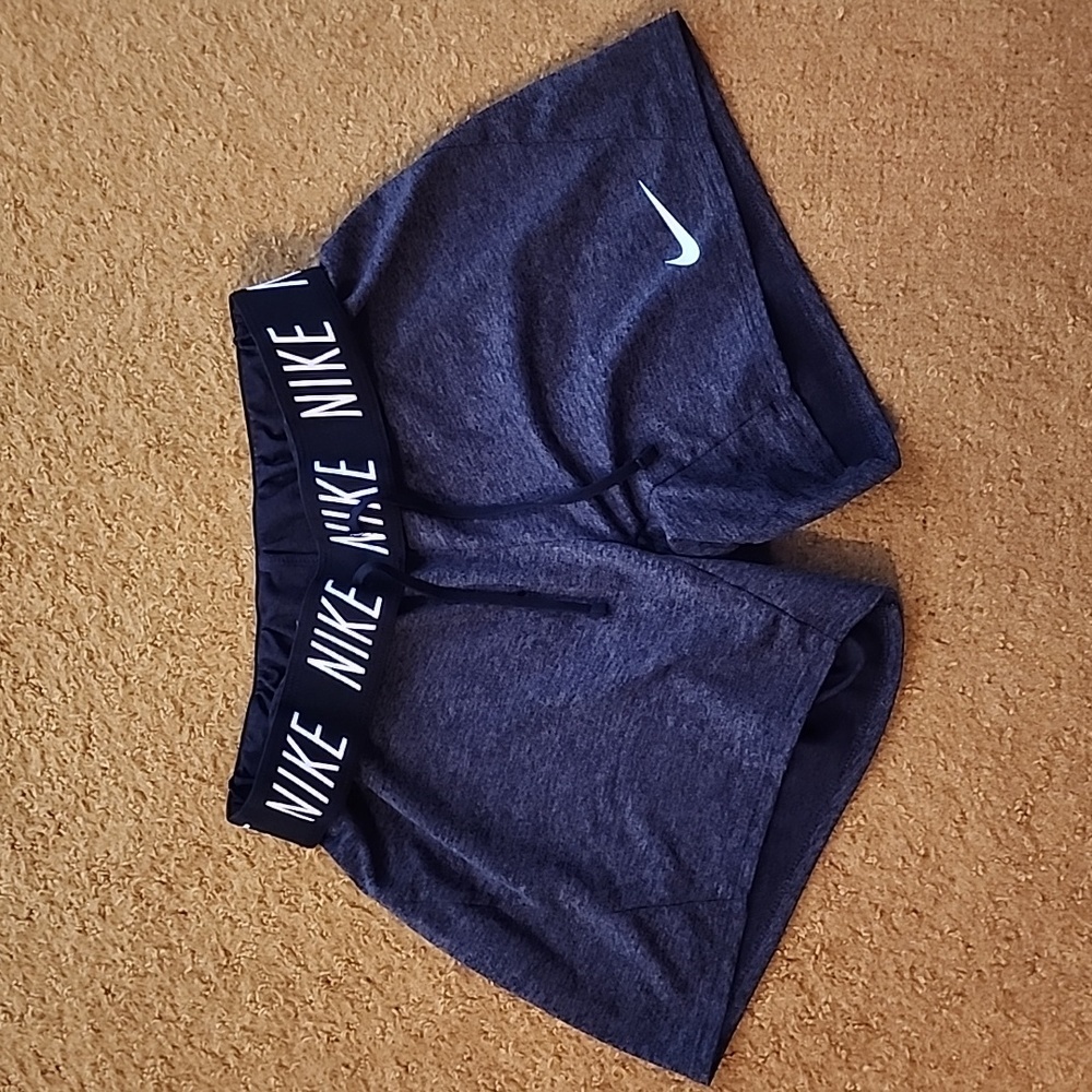 Nike Women's Shorts - Size XS Grey